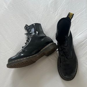 Dr Martens black patent leather US 8 EUC